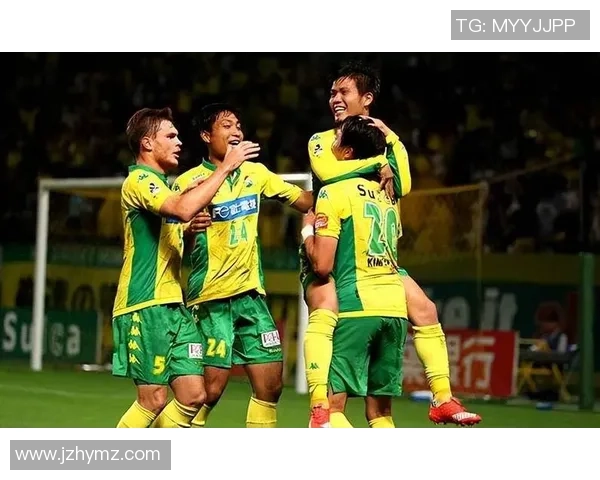 磐田山叶与鸟栖的激烈对决展现足球魅力与团队精神 磐田山叶与鸟栖的激烈对决展现足球魅力与团队精神